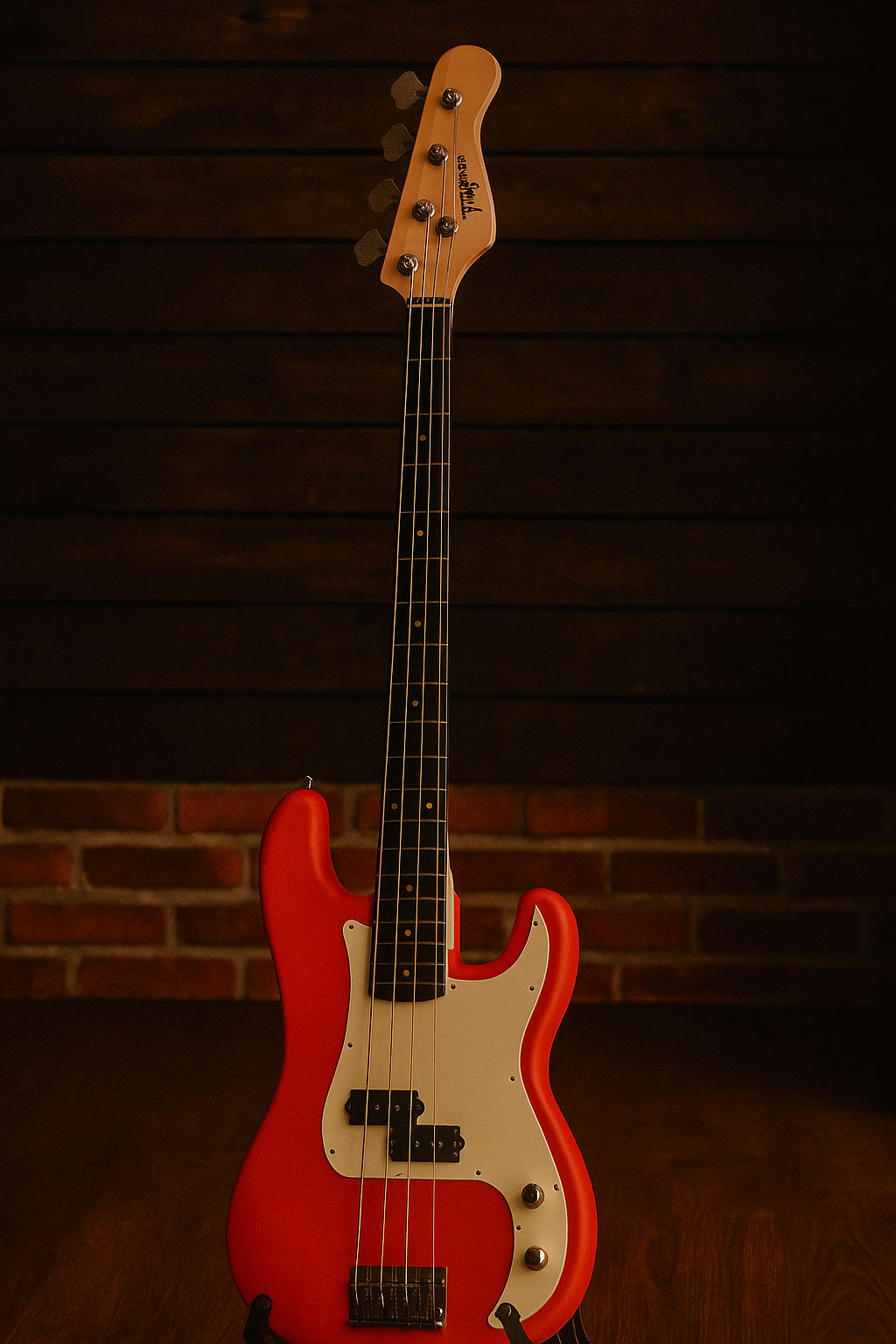 Baixo Tagima SBLS MB-40